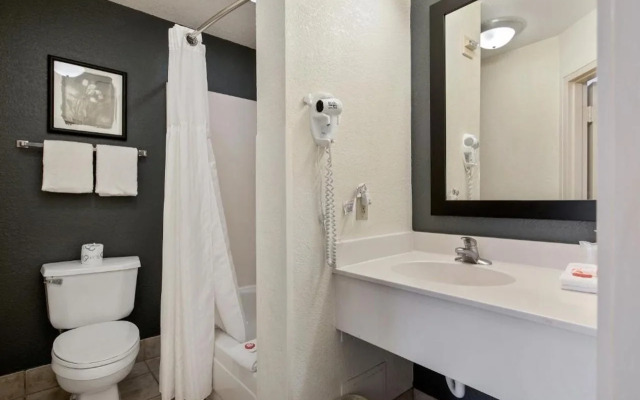 Townhouse Orlando West (ex.Red Roof Inn Orlando West - Ocoee)