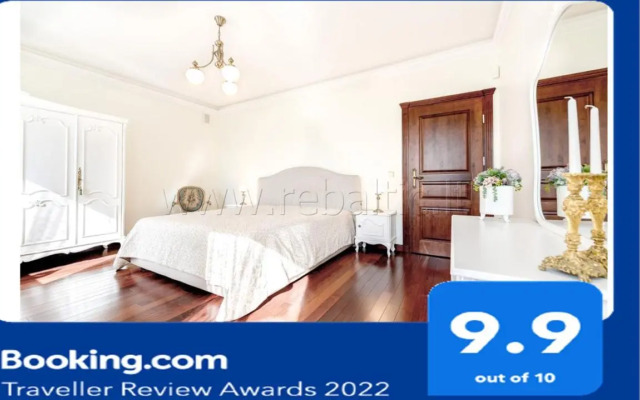 Old Town Gate Residence