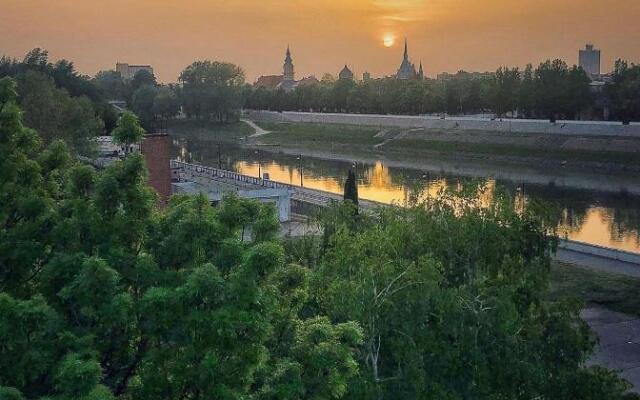 Moment Apartman Hotel