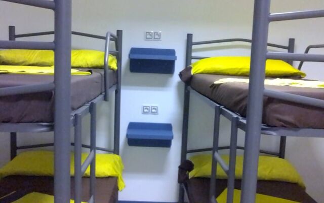 Albergue Mar y Montaña- Hostel