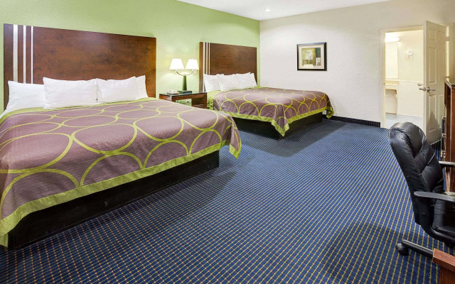 Super 8 by Wyndham Houston Hobby Airport South