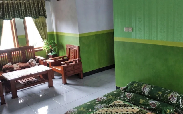 Mas Dylan Homestay