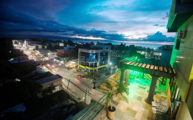 C & L Sea View Hotel