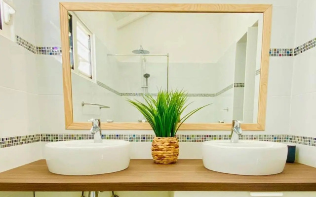 Beautiful suite S5, pool, sea view, Pinel Island — фото 4