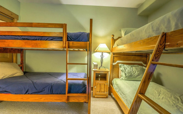 Saddle Creek by Retreatia