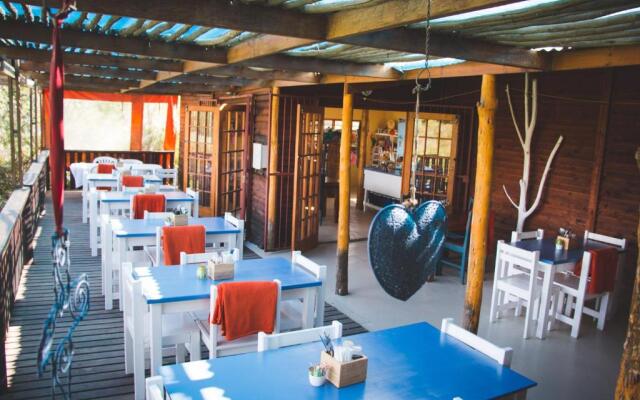 Blue Cow Barn - Boutique Farm