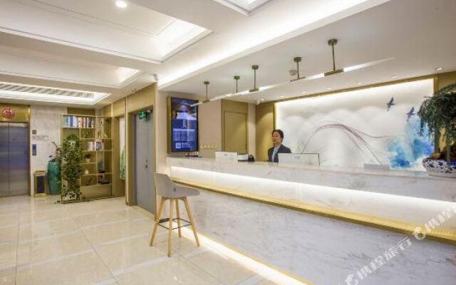Nanjing Chunchangzai Business Express Hotel