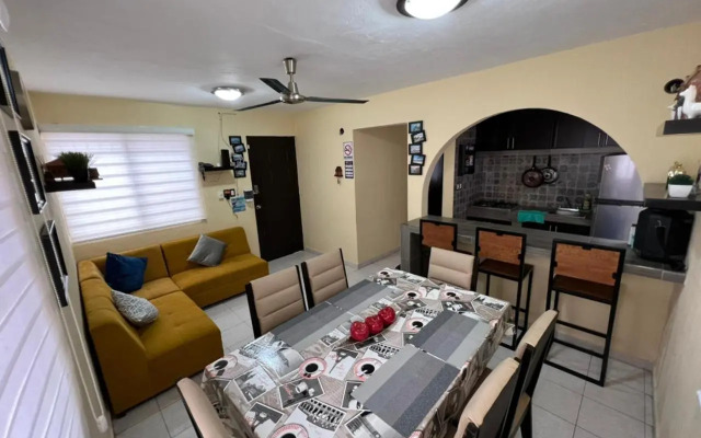 Casa KIRICHNA cerca de centro comercial Y AIRPORT