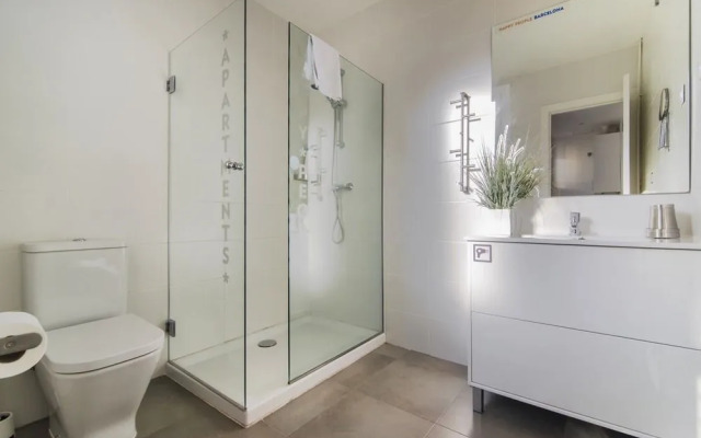 Happy People Gaudi Sant Pau Apartments