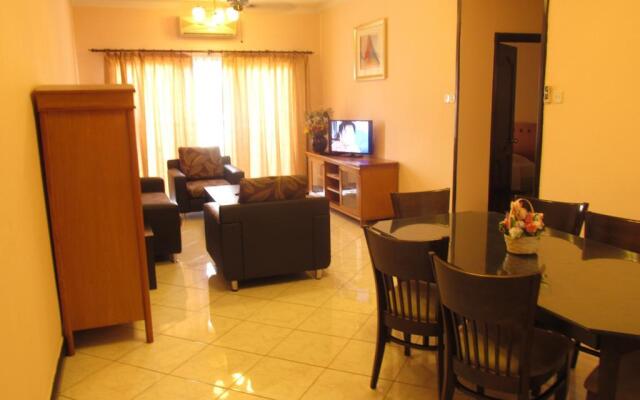 Marina Court Resort Condominium