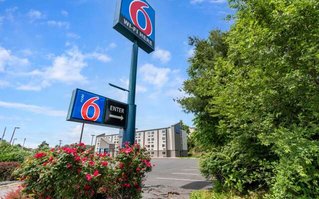 Motel 6 York, PA - North