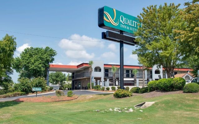 Quality Inn & Suites