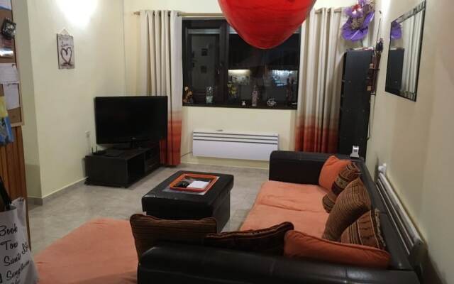 Inviting 4-bed Villa in Dolishte