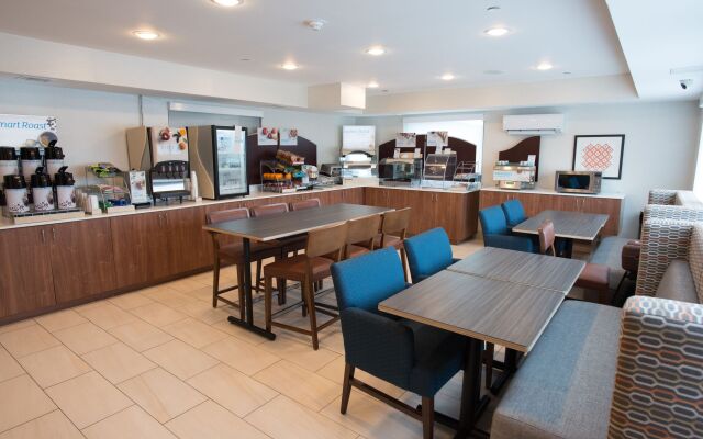 Holiday Inn Express Roslyn - Manhasset Area by IHG