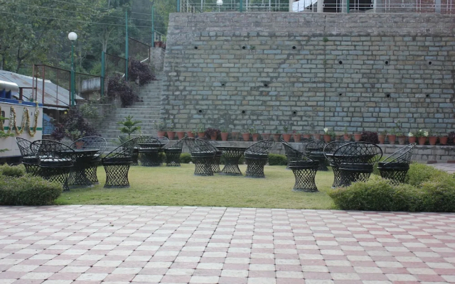 Chandermukhi Resorts