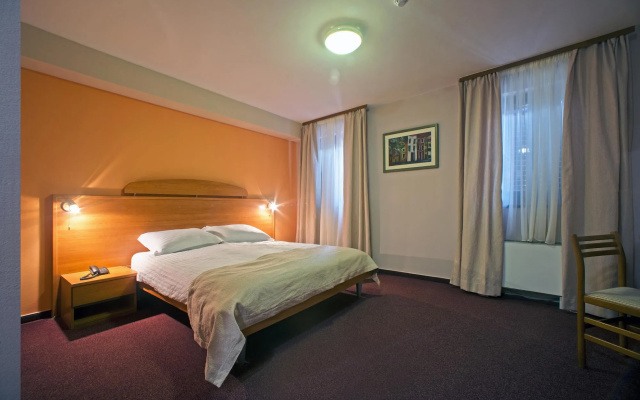 Hotel Skradinski Buk