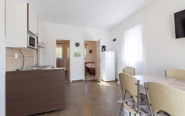 Awesome Apartment in Seline With Wifi and 2 Bedrooms