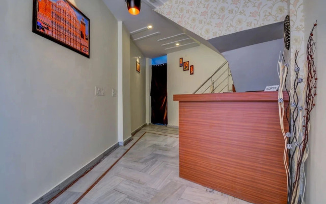Oyo 22942 Hotel Opal