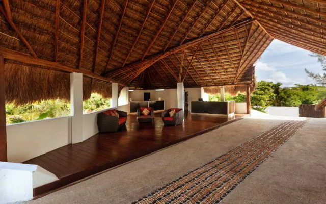 Le Reve by MIJ - Beachfront Hotel