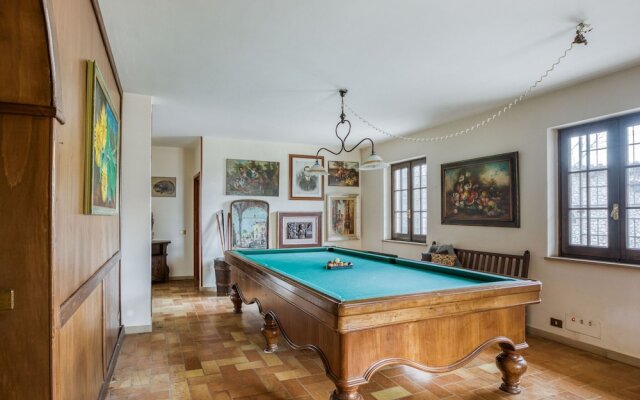 Graceful Holiday Home in Poggio Catino With Swimming Pool