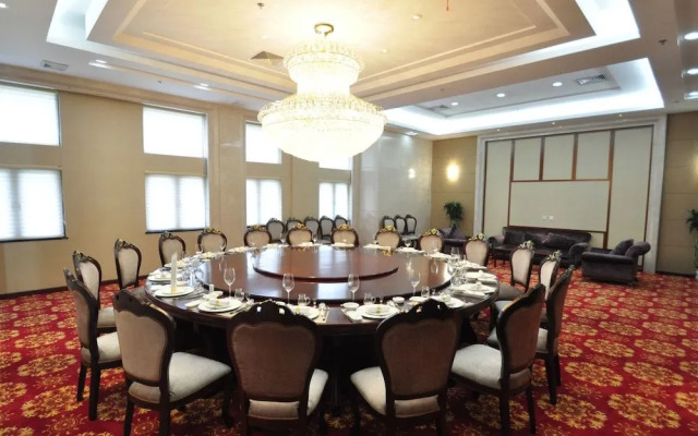 Wuhan Guochuang Chuyuan Donghu Hotel