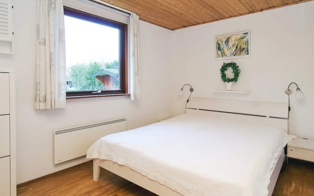 6 Person Holiday Home in Store Fuglede-by Traum