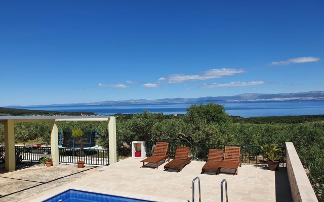 Holiday house Mario - with pool: Supetar, Island Brac