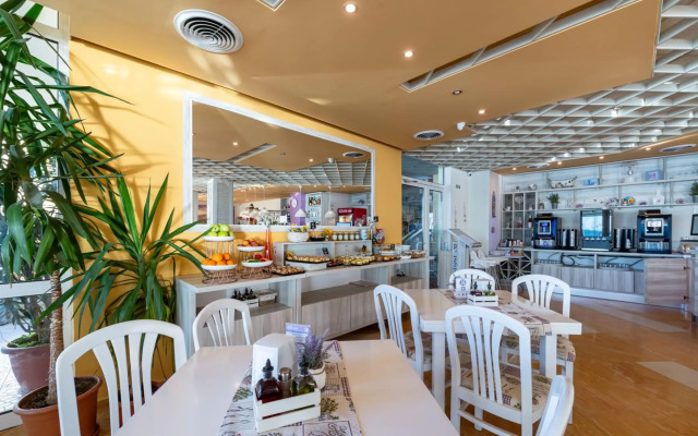 Aphrodite Beach Hotel