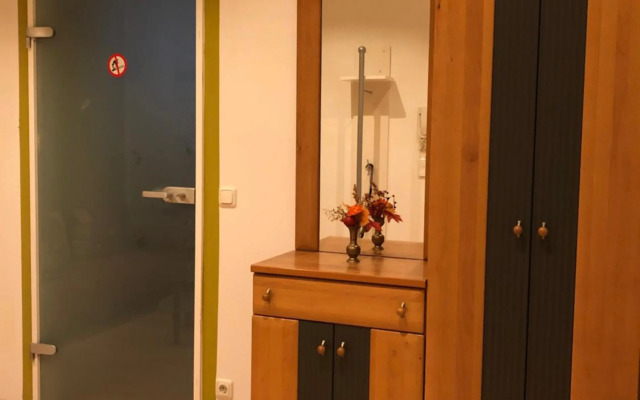 Munich Apartment Harras (Souterrain)