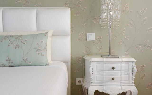 Sundial Gardens & Suites