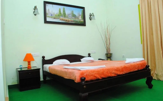 Woodpecker Resort
