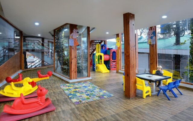 TreeHouse Chail Villas