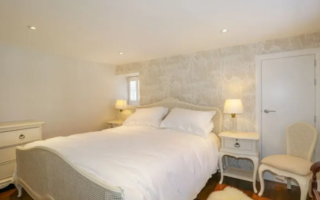 36 Sandend Village
