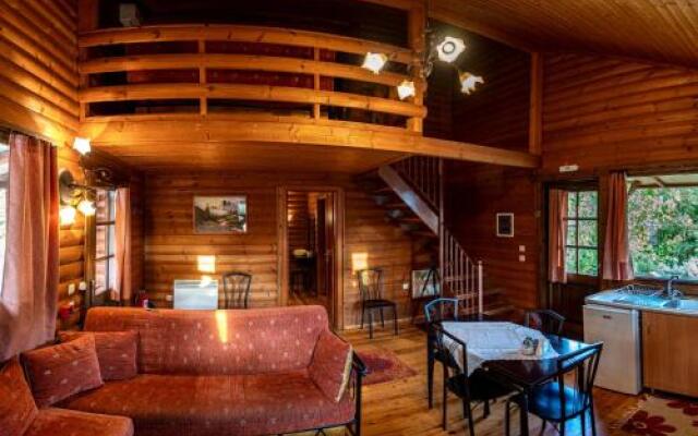 Chalet Likouresi Village