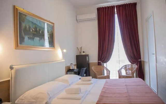 H22 Hotel