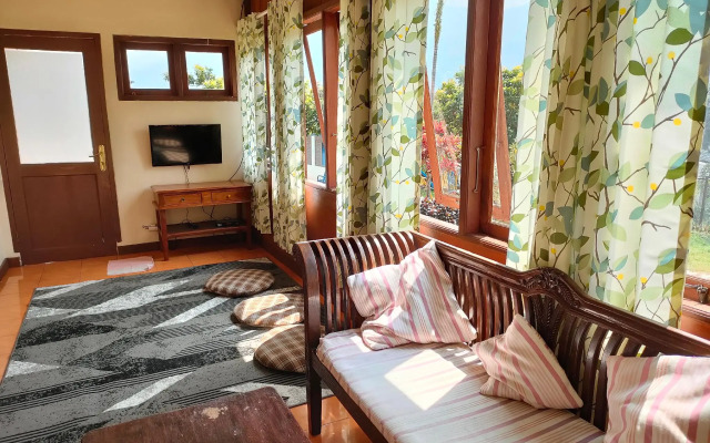 Villa Tunas Alam Mutiara