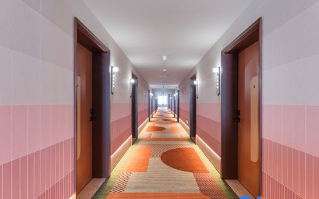 Orange Hotel (Yantai Penglai Pavilion Haiqing Plaza)