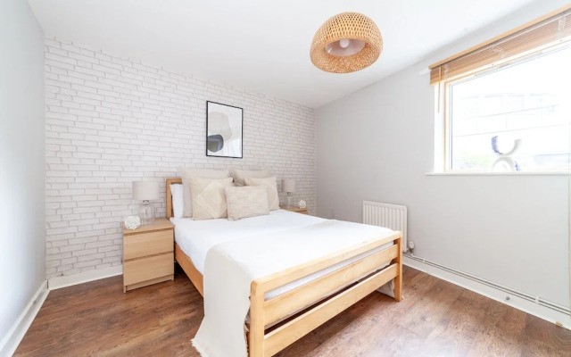 The Whitecross Street Apartment