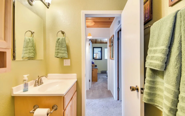 Cozy Groveland Chalet Near Yosemite!