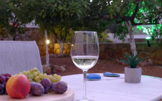 Maria & Manos Guest House, Agios Onoufrios beach