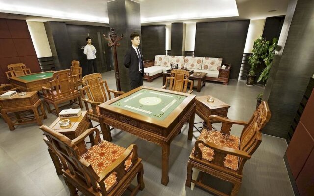 Huangjingang Holiday Hotel