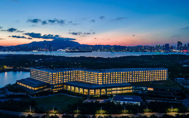 Wyndham Grand Hotel Qingdao