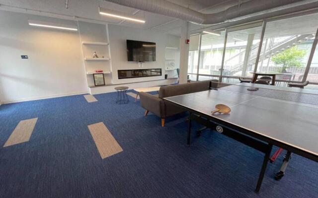 Cozy Resort Style Lodging Min From The Plaza apt 111