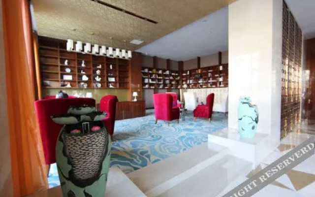 Q+ Huili Mingzhu Business Holiday Hotel