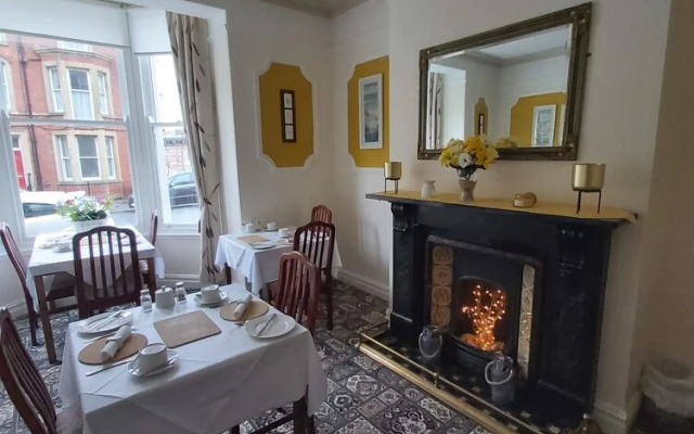 Ellie's Guest House
