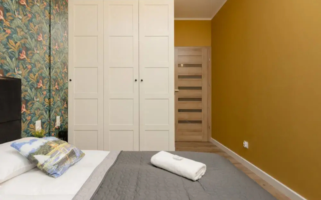 Active City Apartments Warsaw by Renters