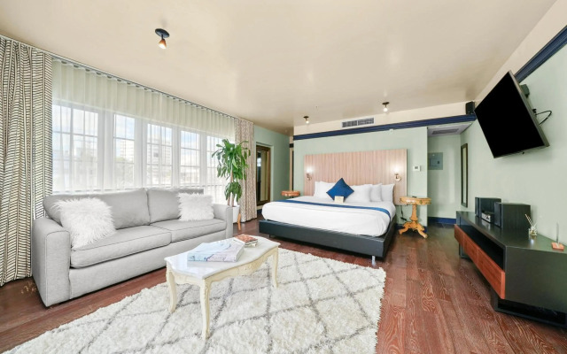 Riviera Hotel South Beach