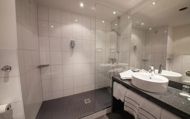 NOVINA HOTEL Tillypark