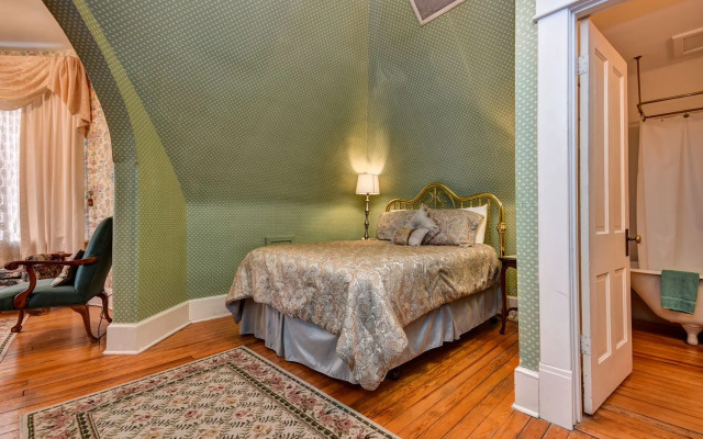 The Mansion at Elfindale