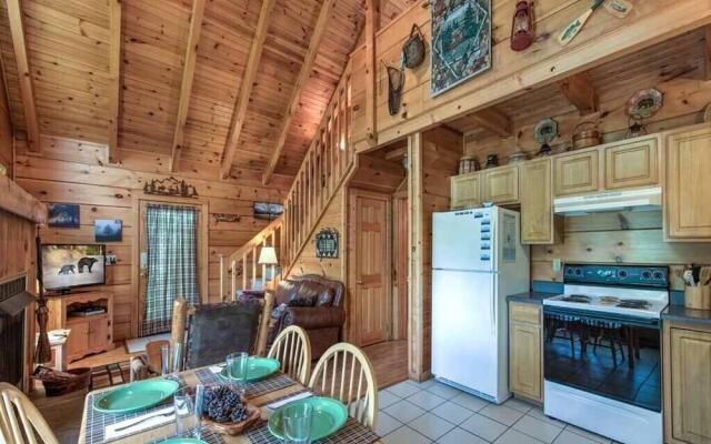 Twilight Ridge, 1 Bedroom, Sleeps 4, Game Room, WiFi, Mountain Views